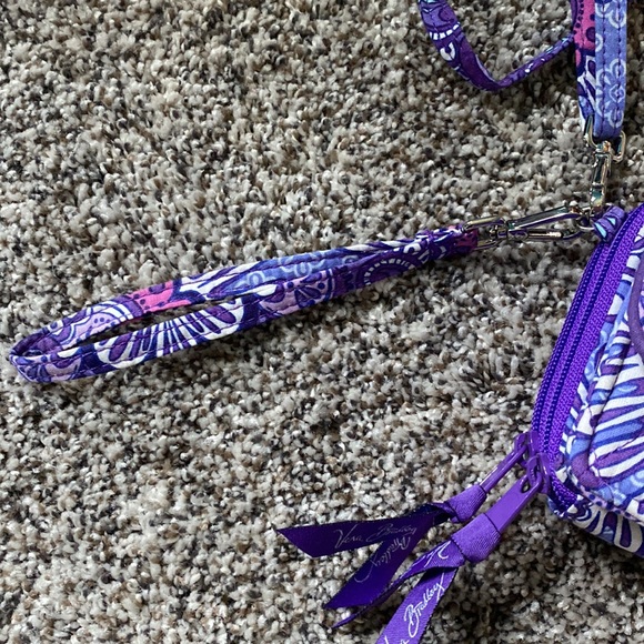 💜💜 Very Bradley Crossbody Purse - Picture 3 of 10